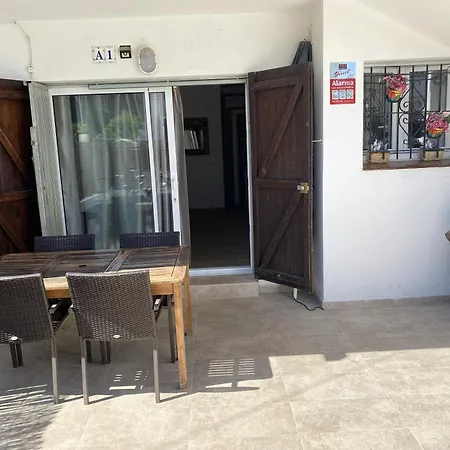 Apto Planta Baja Muscletes * L'Escala